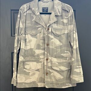 Camouflage Button-Up Jacket